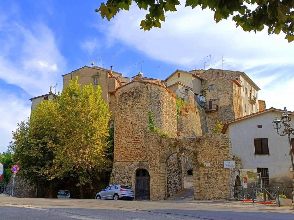 Casa In Antico Borgo Medievale A Tarano Ri, Via Giacomo Leopardi, 15 Villa Exterior photo